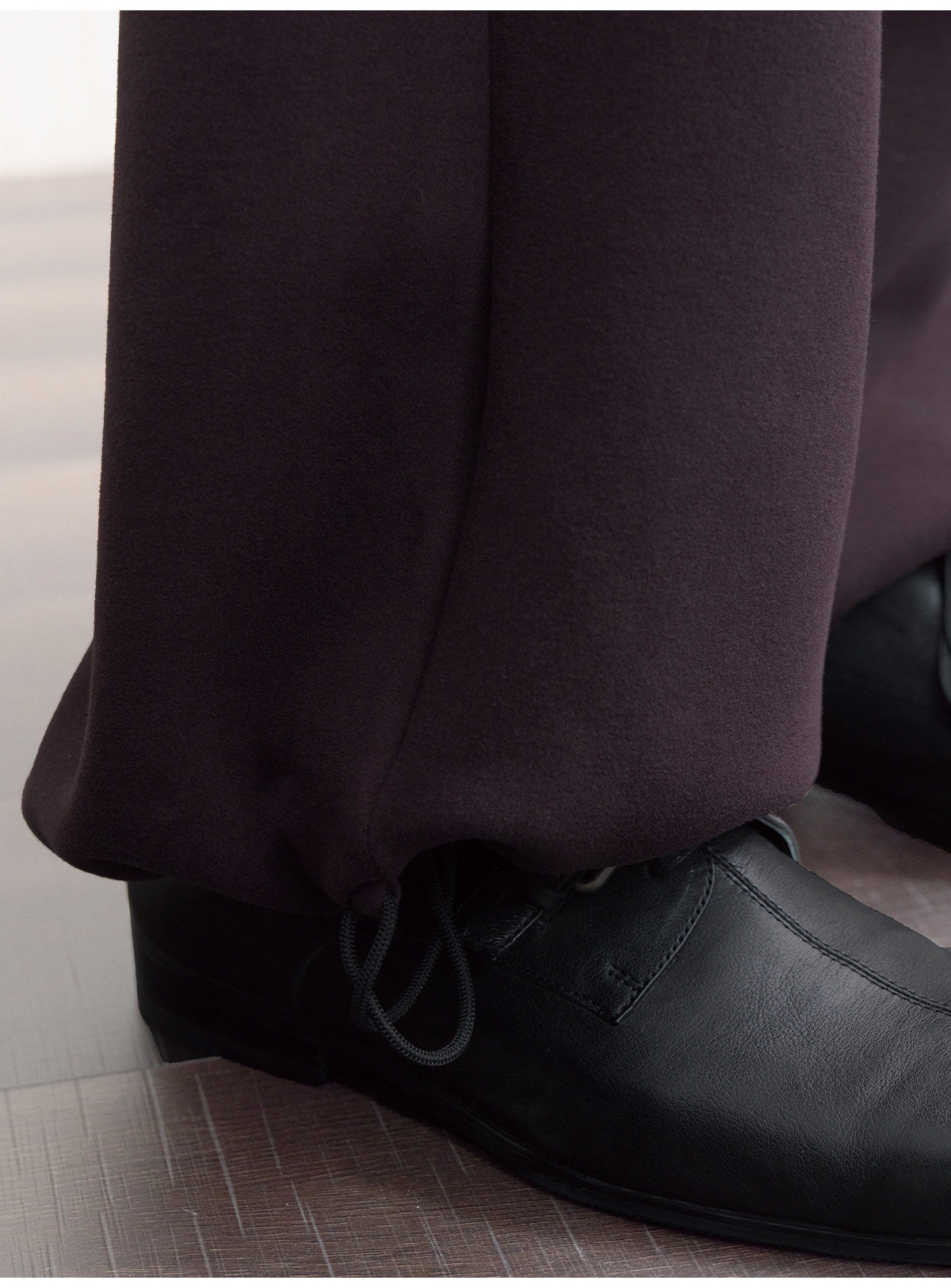 Low-Waist Fleece-Lined Sweatpants