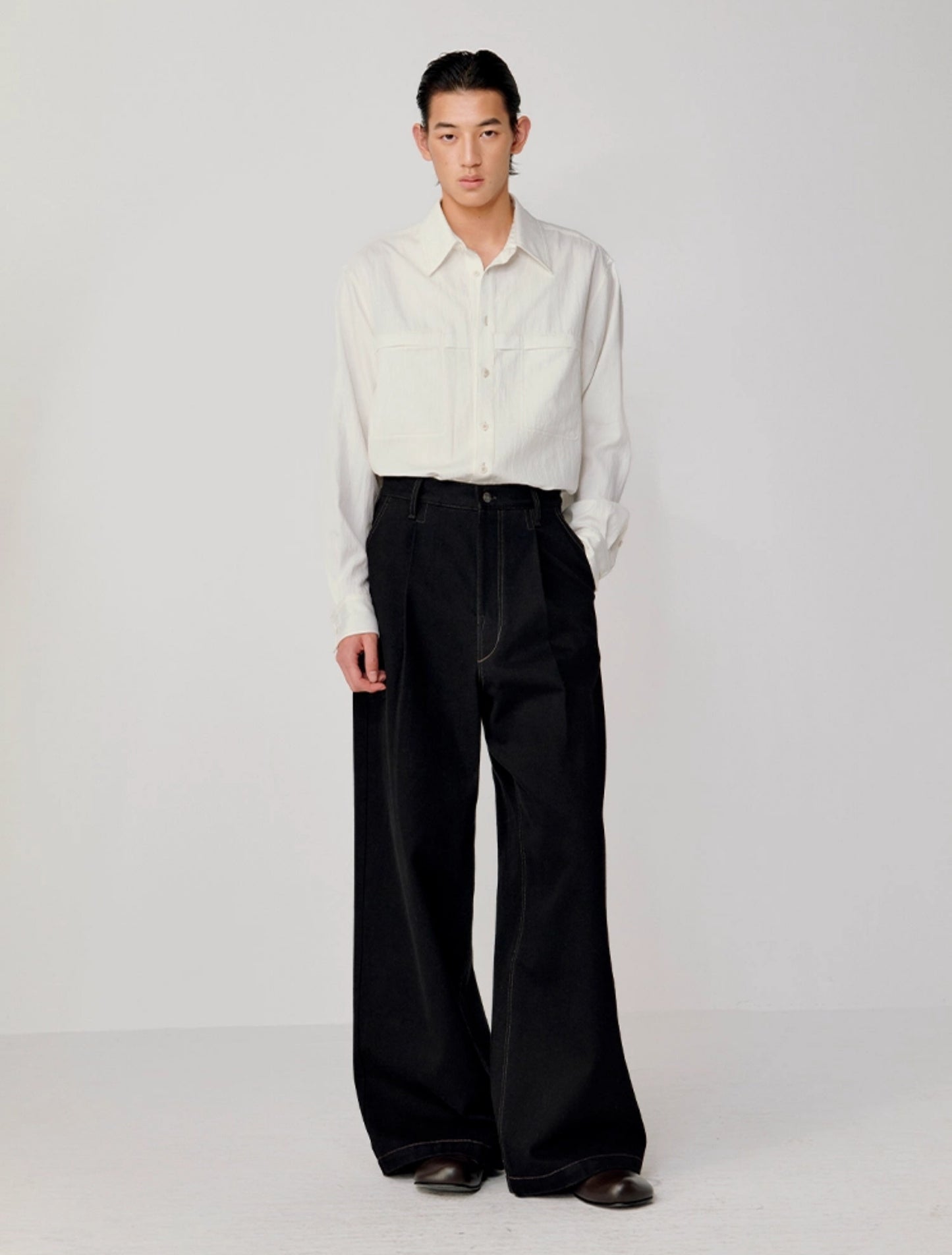 Shirt with patch pockets