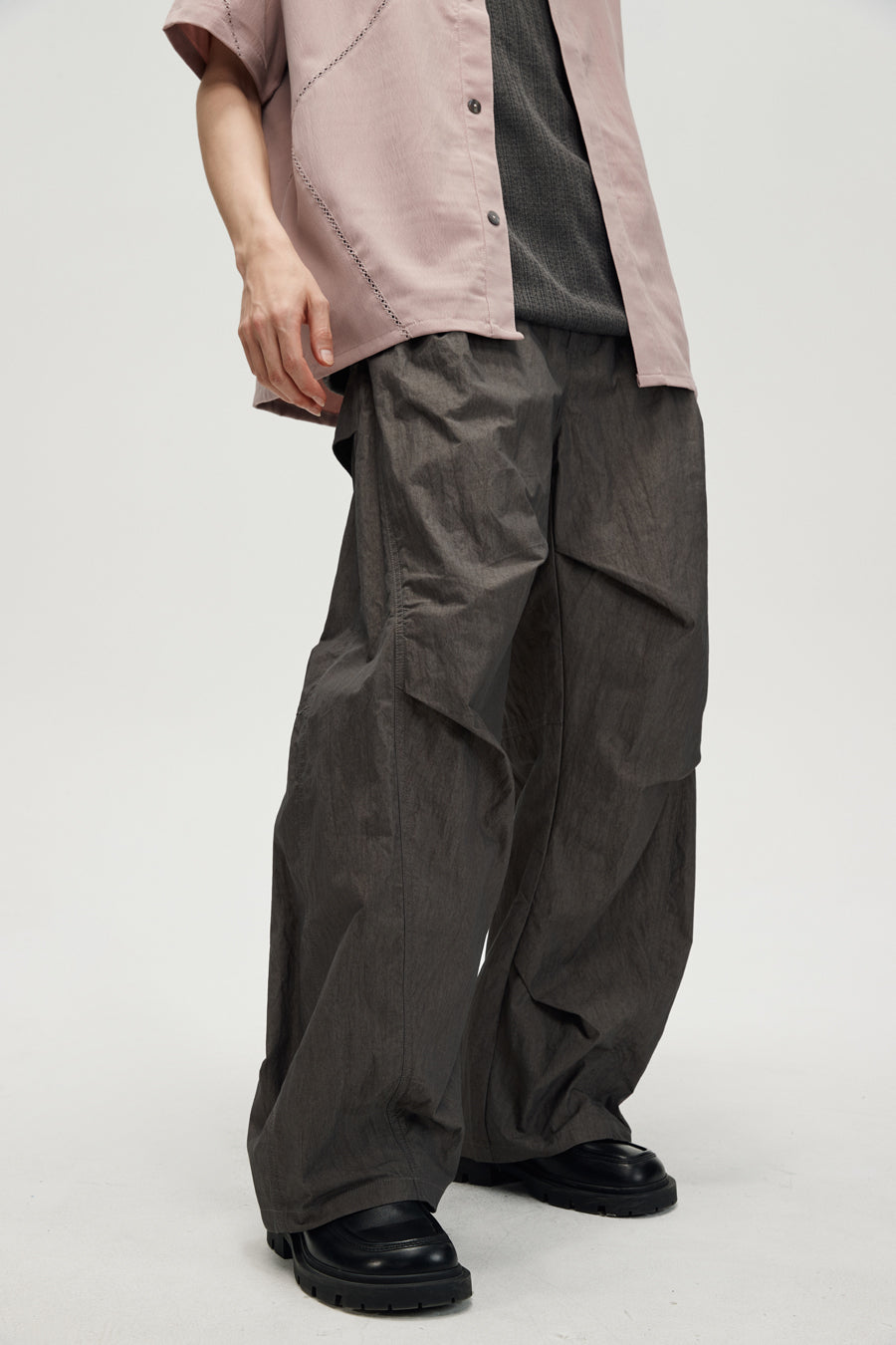 Scimitar Silhouette Breathable Casual Pants