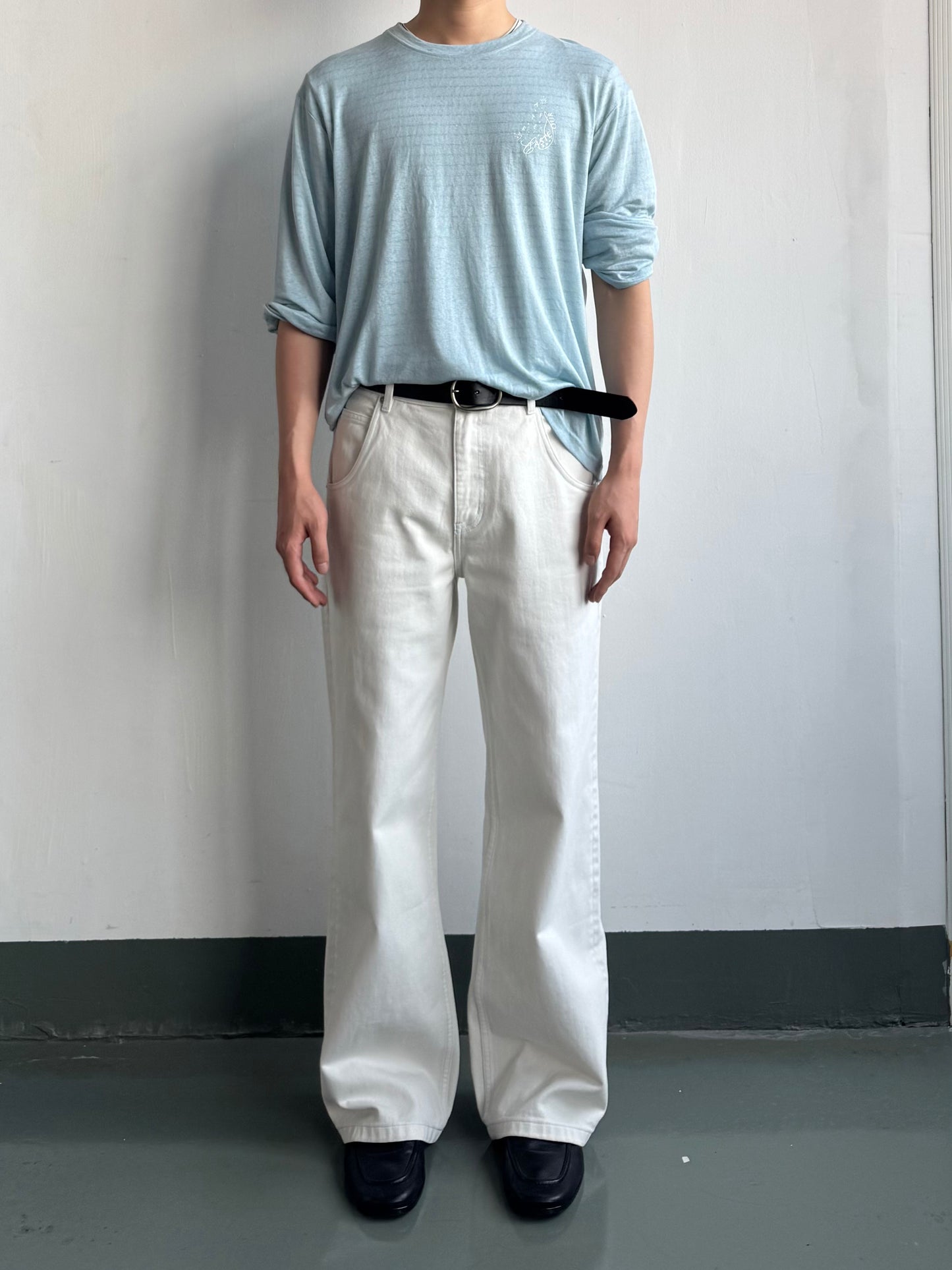 Straight-Cut Denim Pants with Stitching