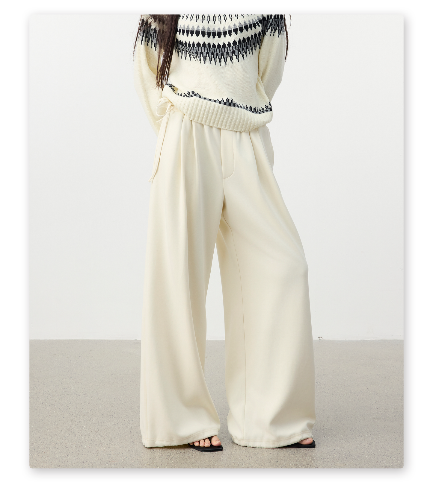 Straight Leg Sweatpants