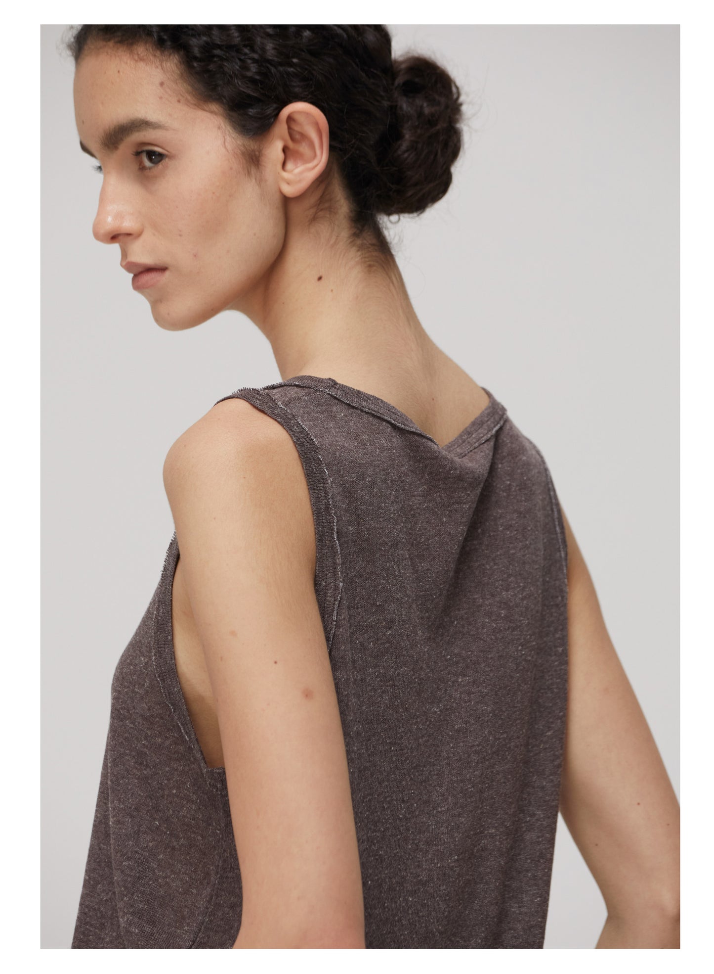 Basic Versatile Sleeveless Shirt