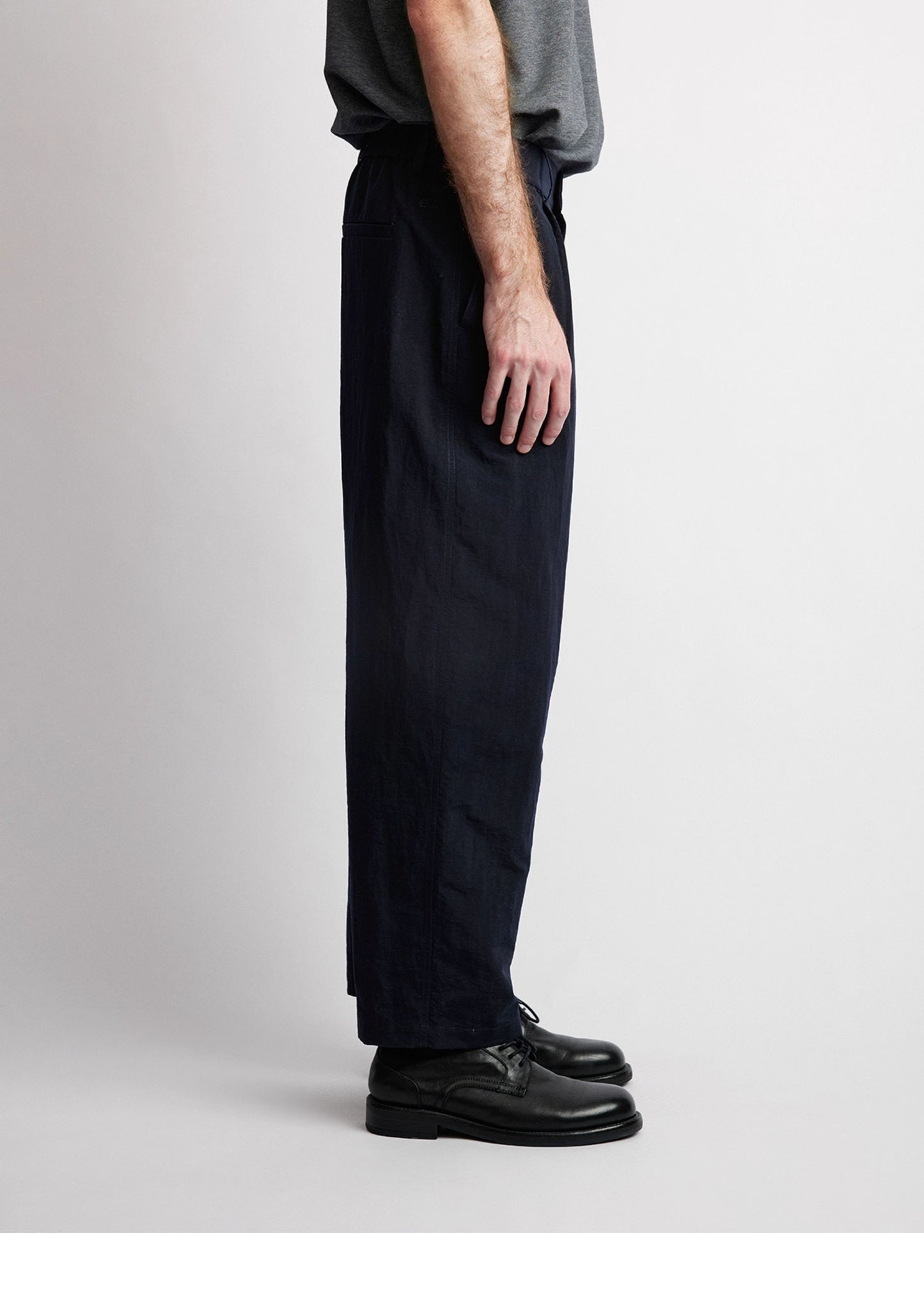 Wrinkle-Resistant Nylon Casual Pants