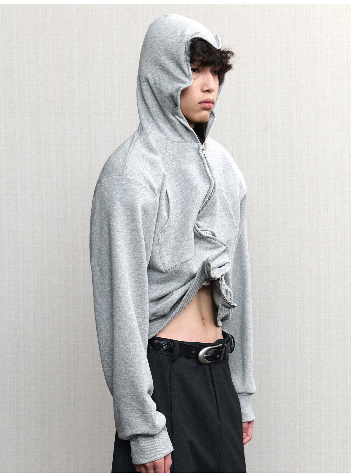 Sweatshirt with a Metal-Wire Hood