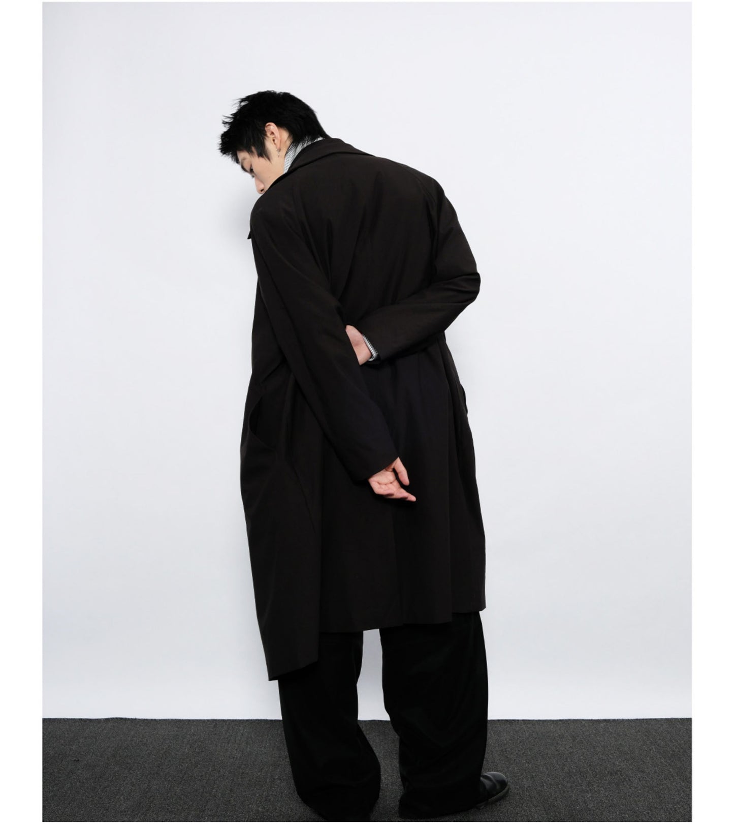 Slightly wrinkled finish Trench coat