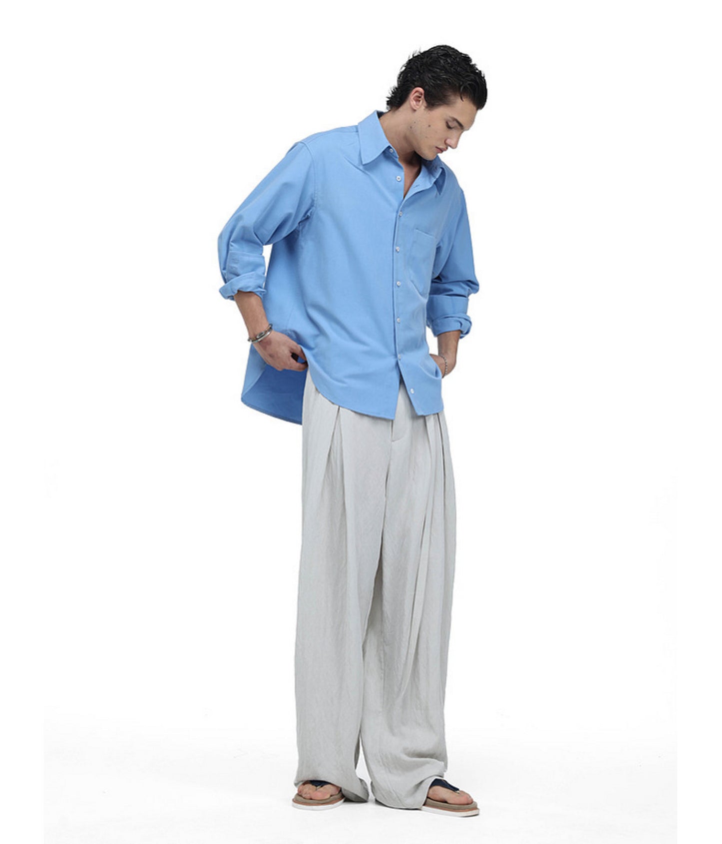 Pleated Casual Pants with a Belt