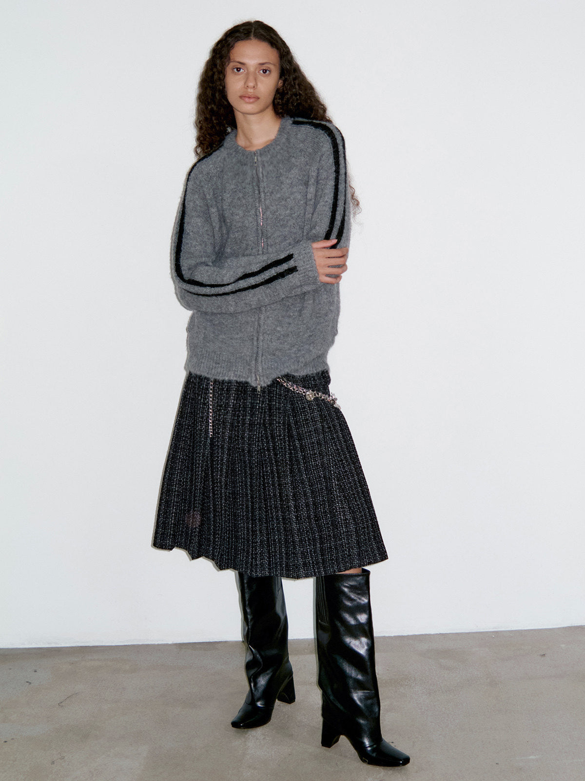 Striped Crew-Neck Zipper Cardigan