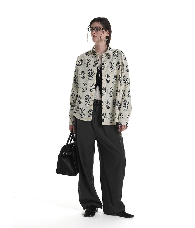 Resort-style shirt with embroidery throughout