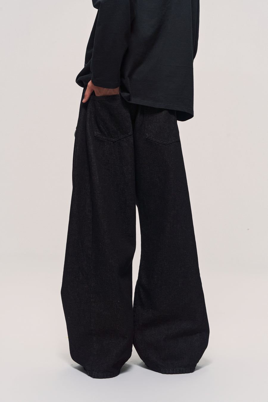 Vintage Double Pleated Jeans