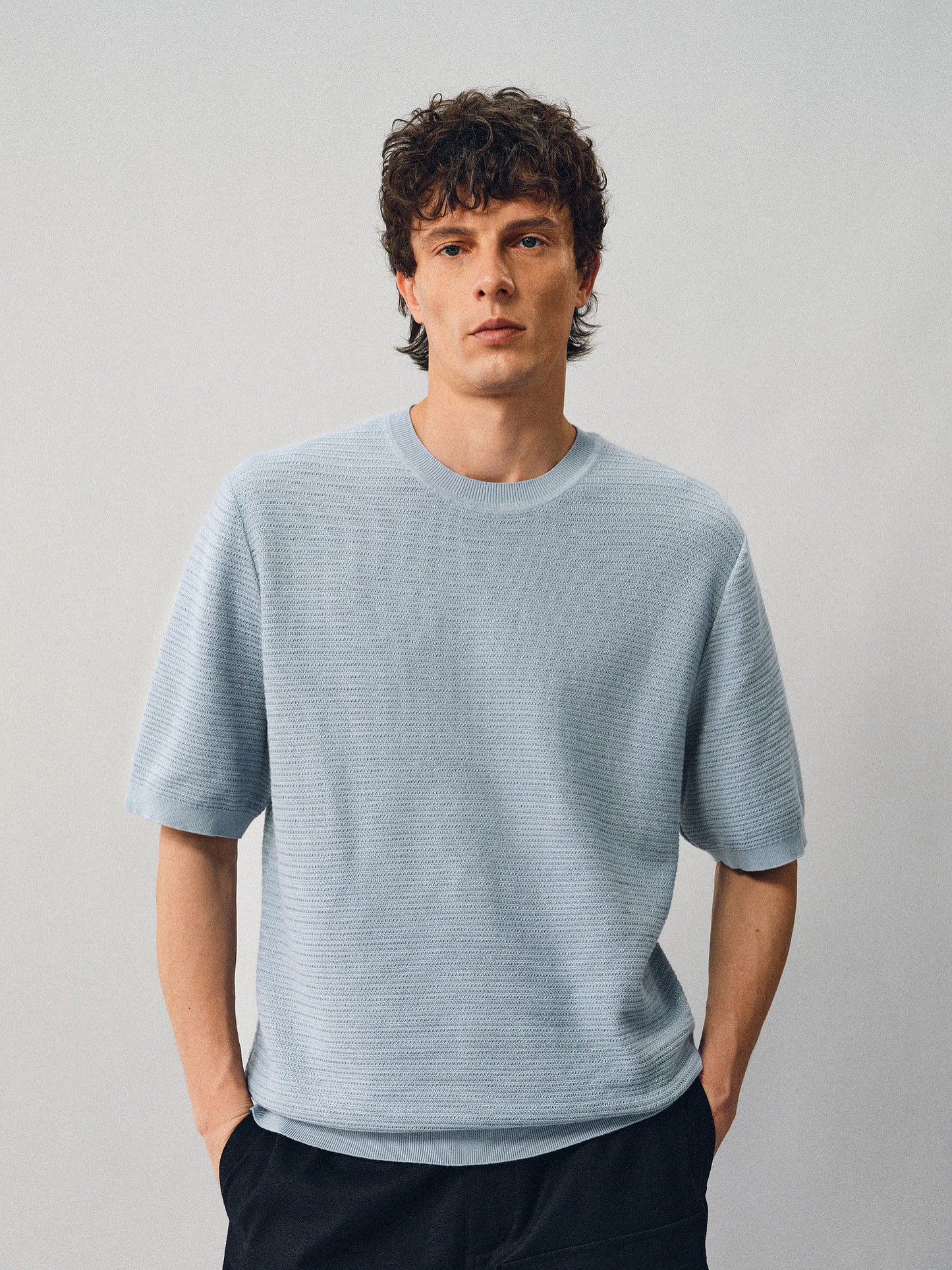 Short-sleeve knit shirt