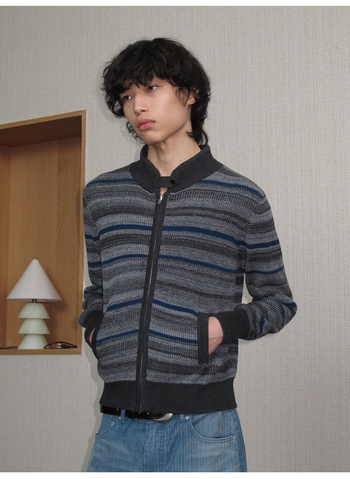 Slightly Loose-Fitting Striped Knit Cardigan