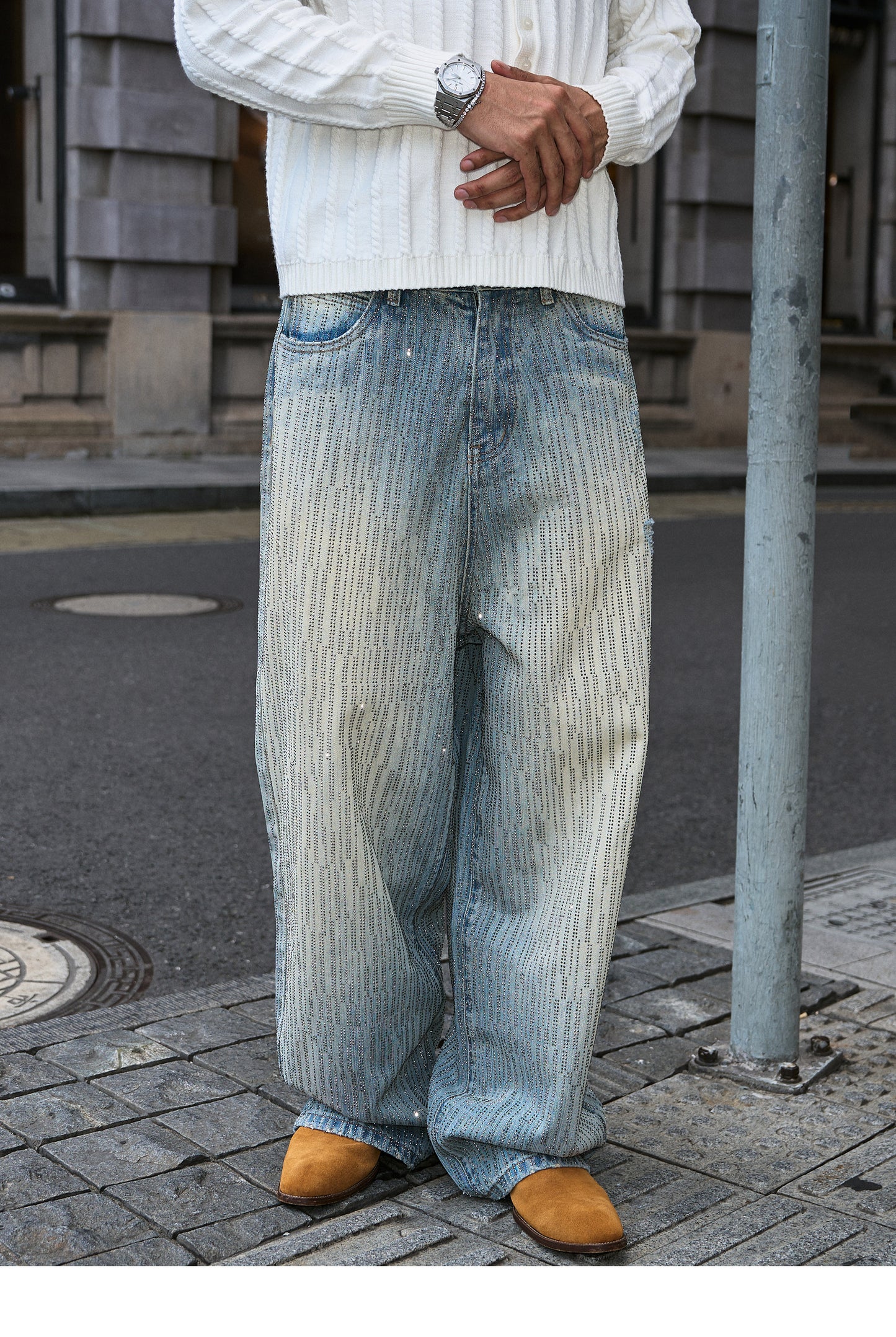 Jeans with rhinestones