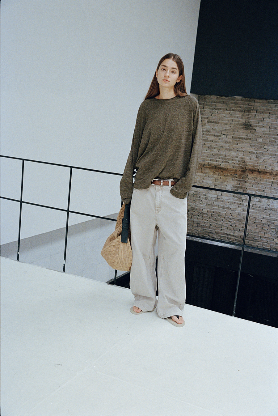 Raglan-Sleeve Roll-Neck T-Shirt
