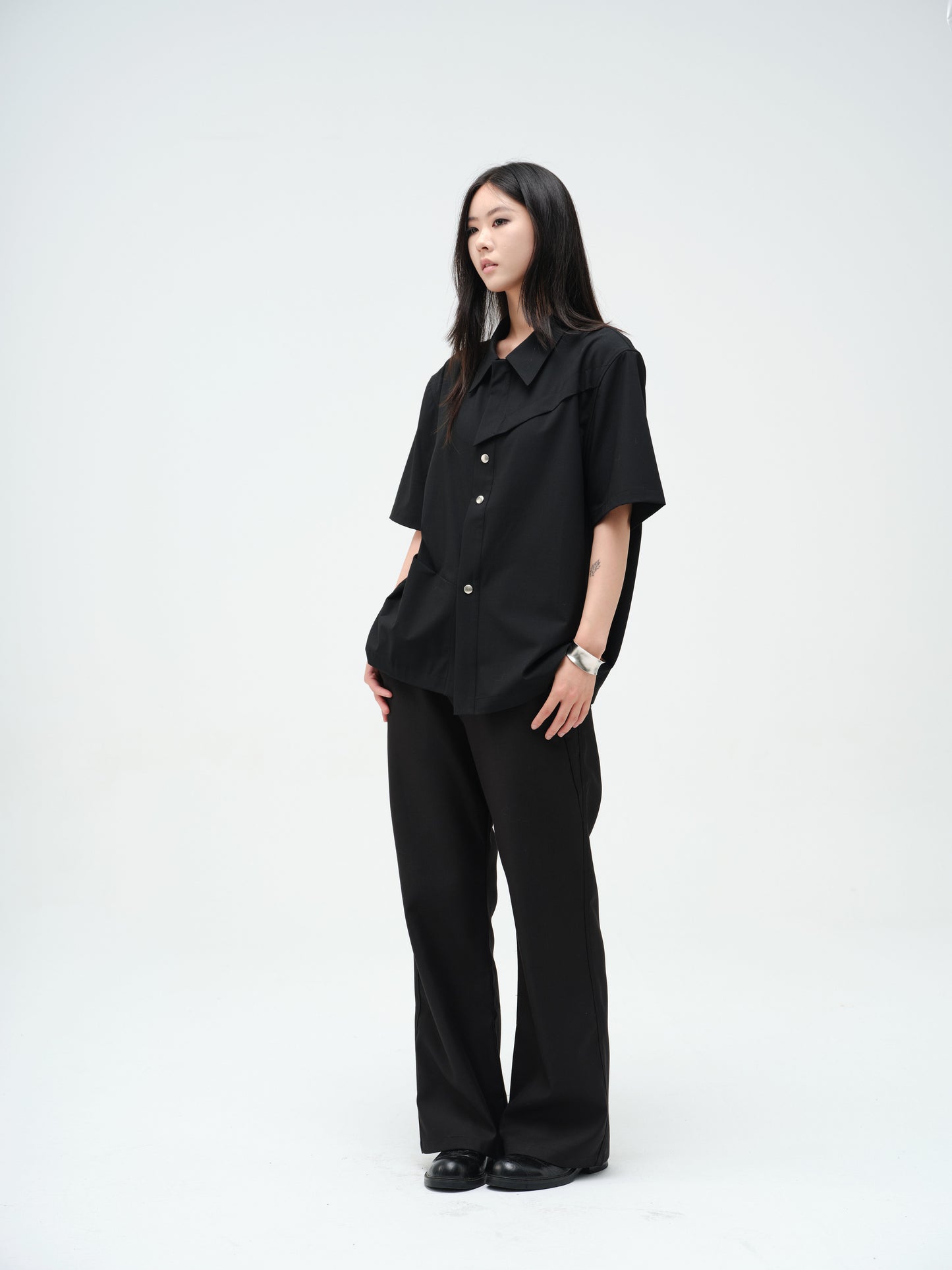 Loose-fit Asymmetrical Snap-Button Shirt