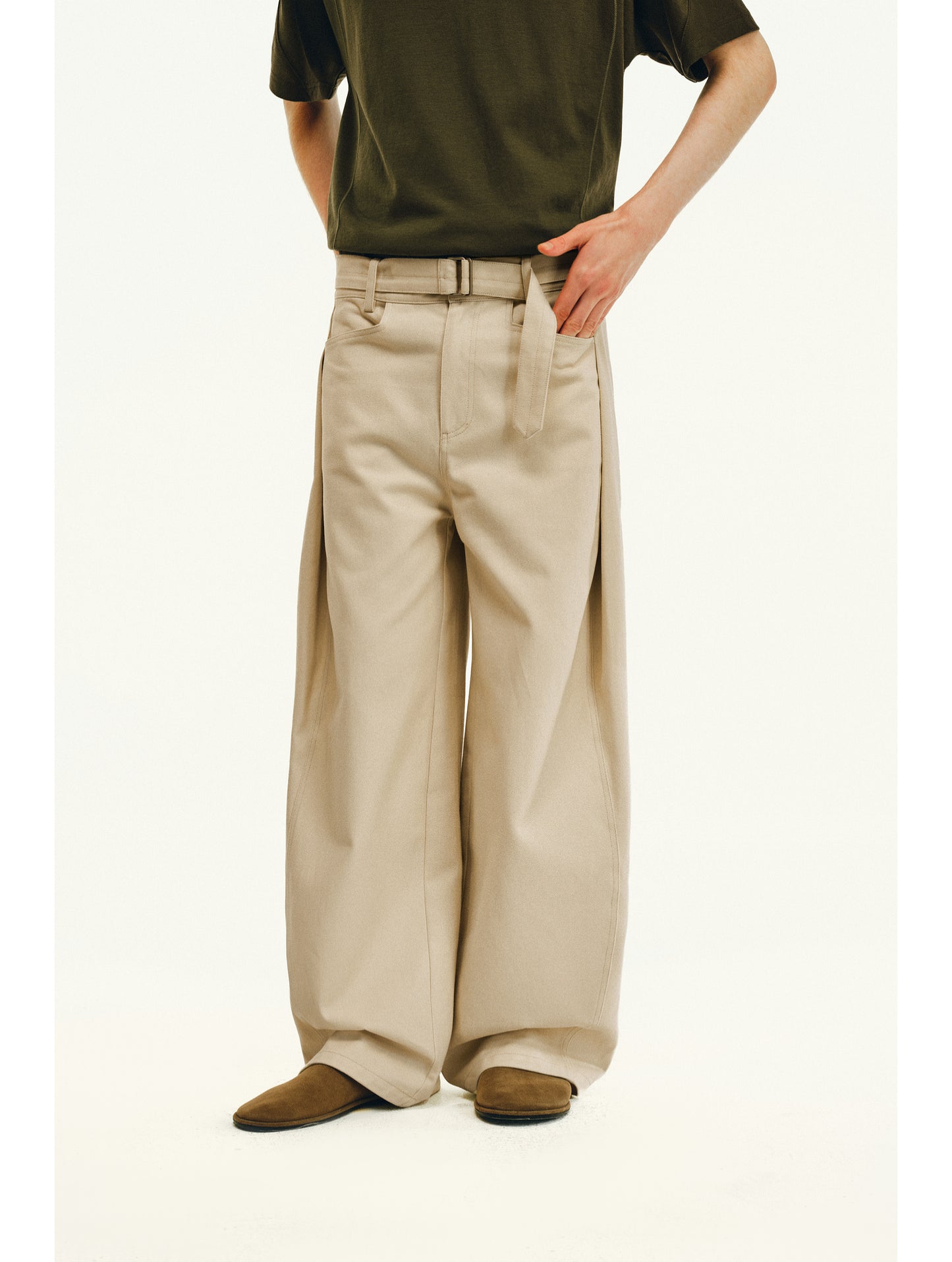 Pleated Casual Pants with Belt