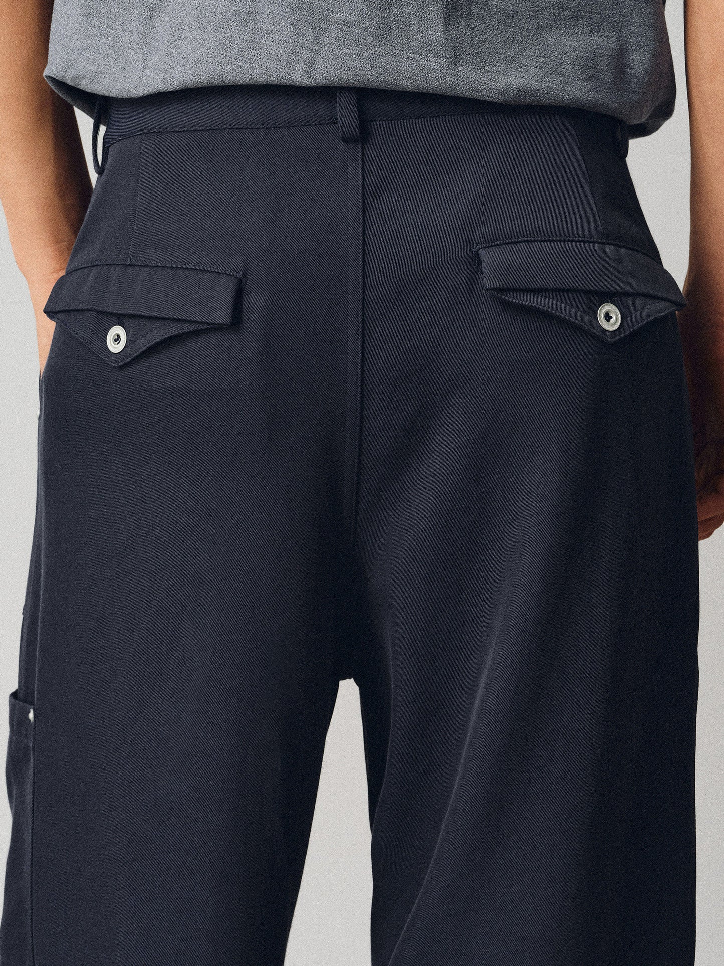 Work pants with pockets