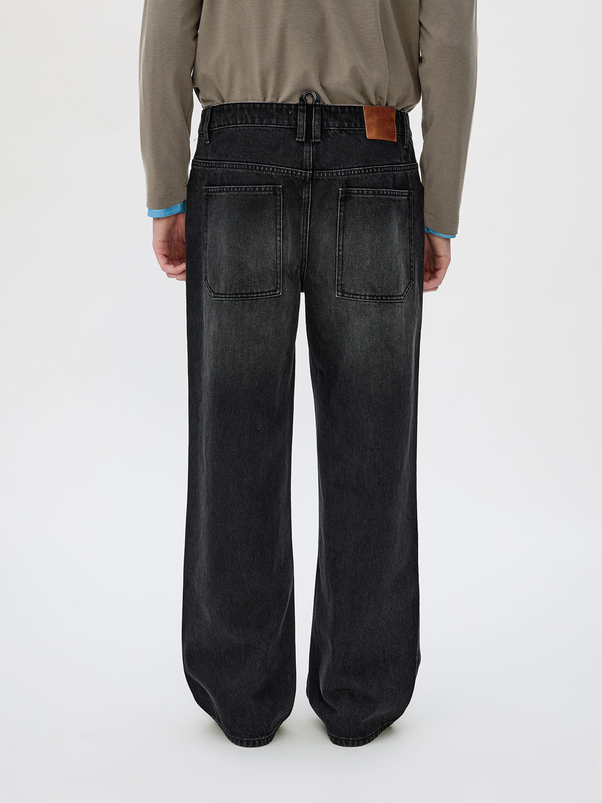 Wash-processed Straight-Leg Jeans