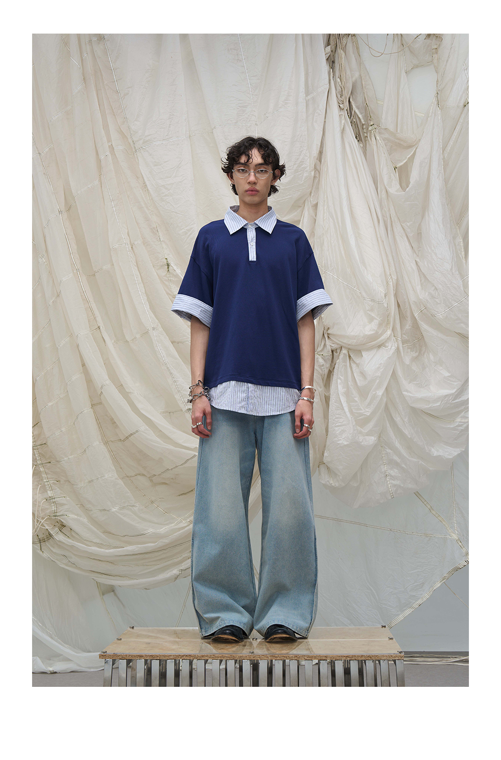 Half-Zip Back Waist Straight Jeans