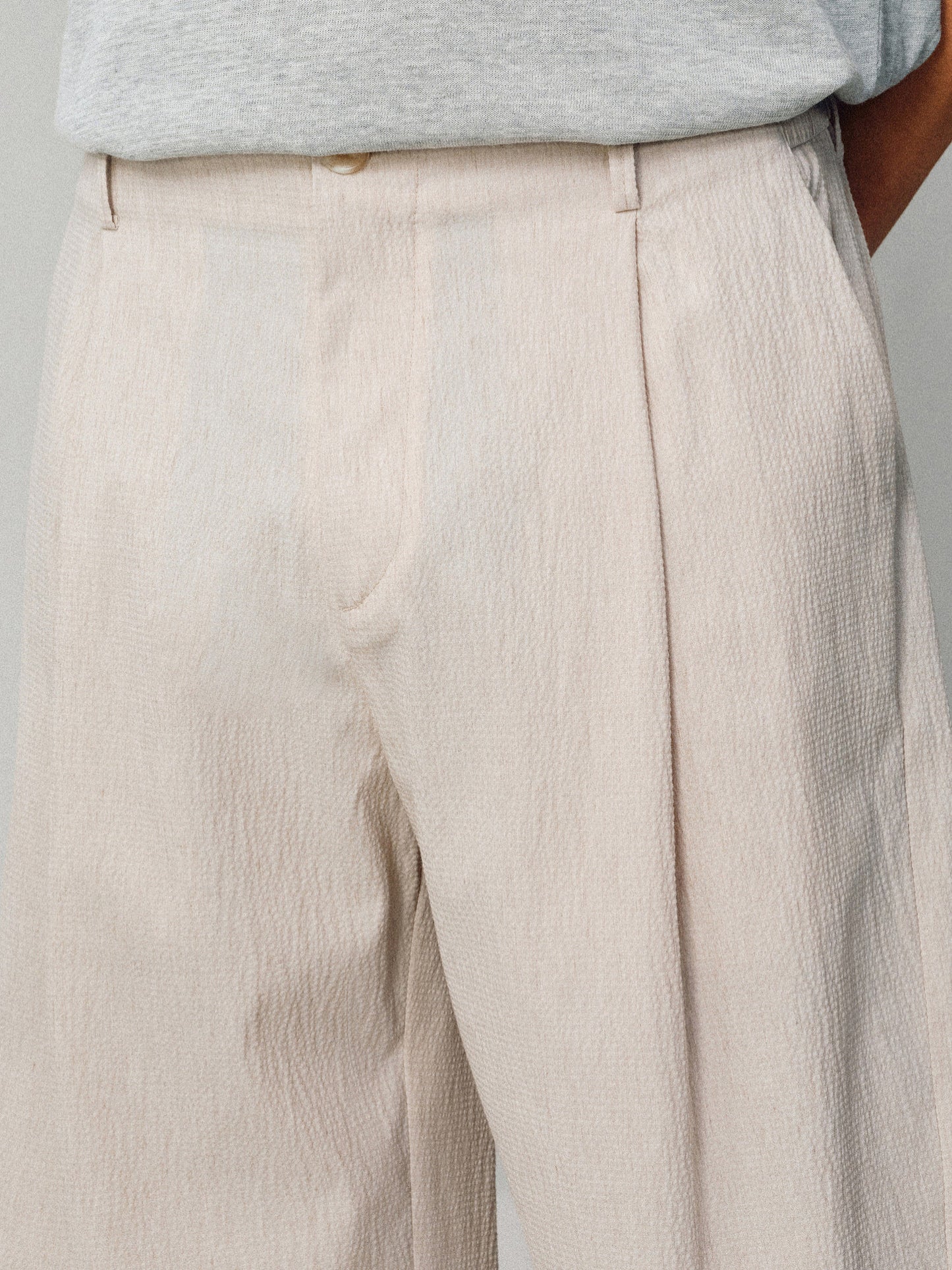 Linen-Blend Casual Pants with a Slightly Curved Silhouette
