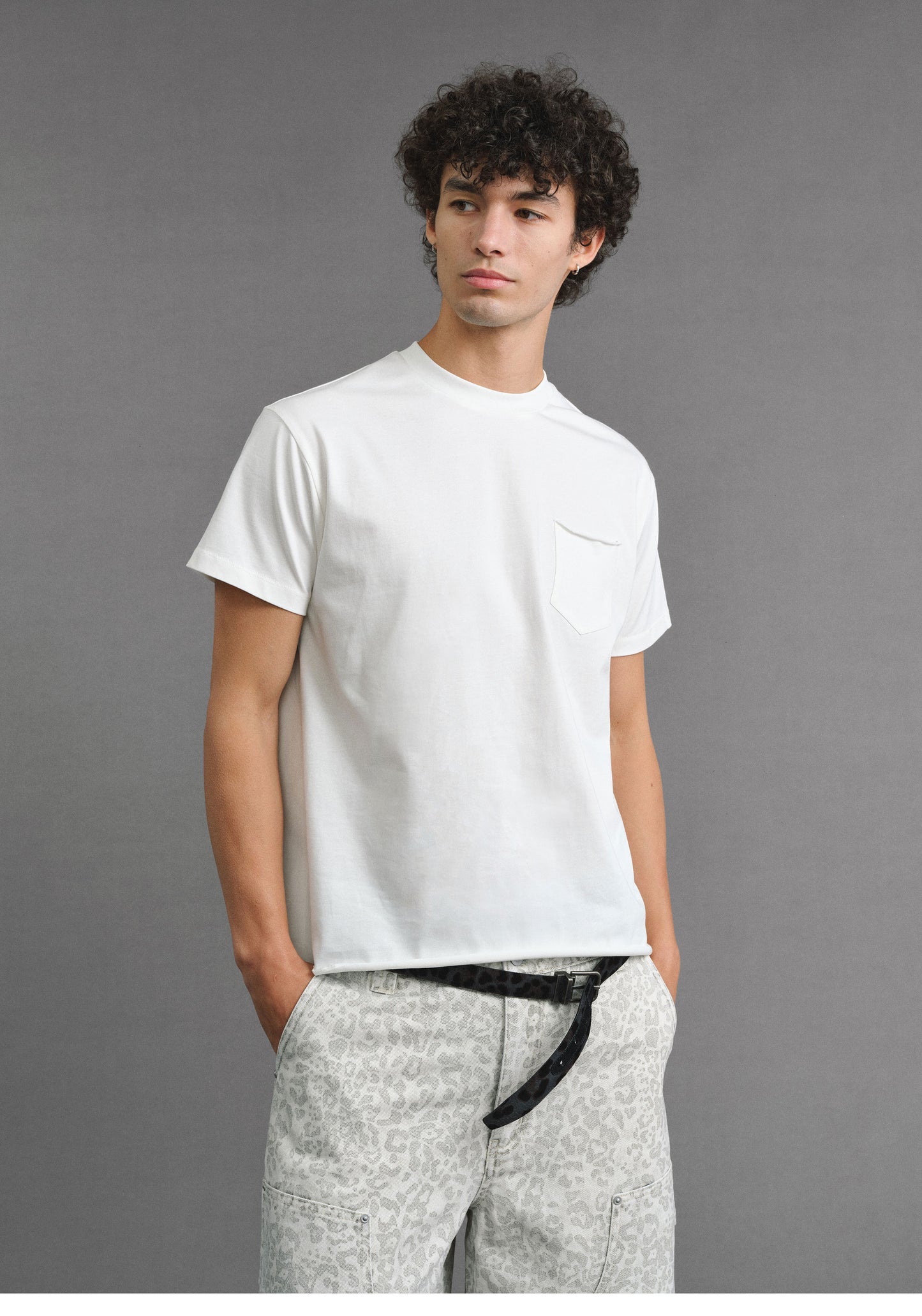 Vintage-Style Rolled Hem Crew Neck T-Shirt
