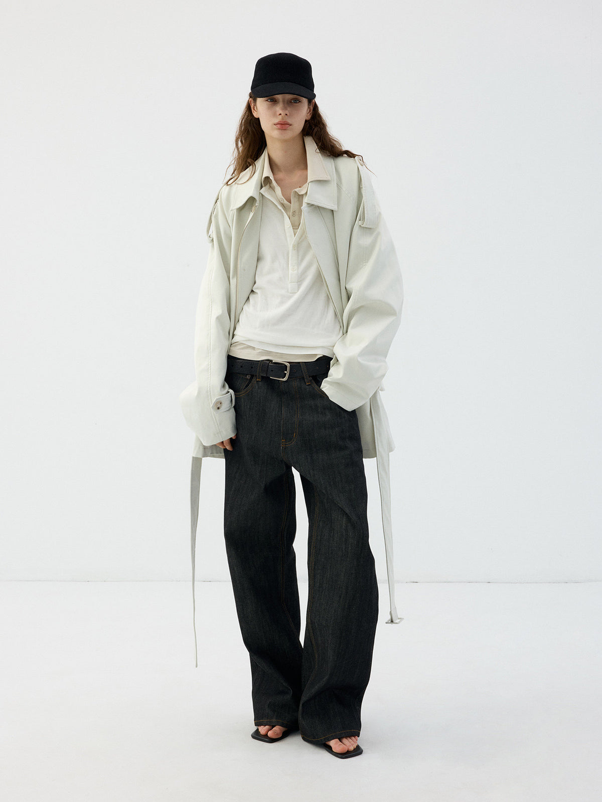 Mid-Length Jacket with a Wrinkle-Resistant Zipper