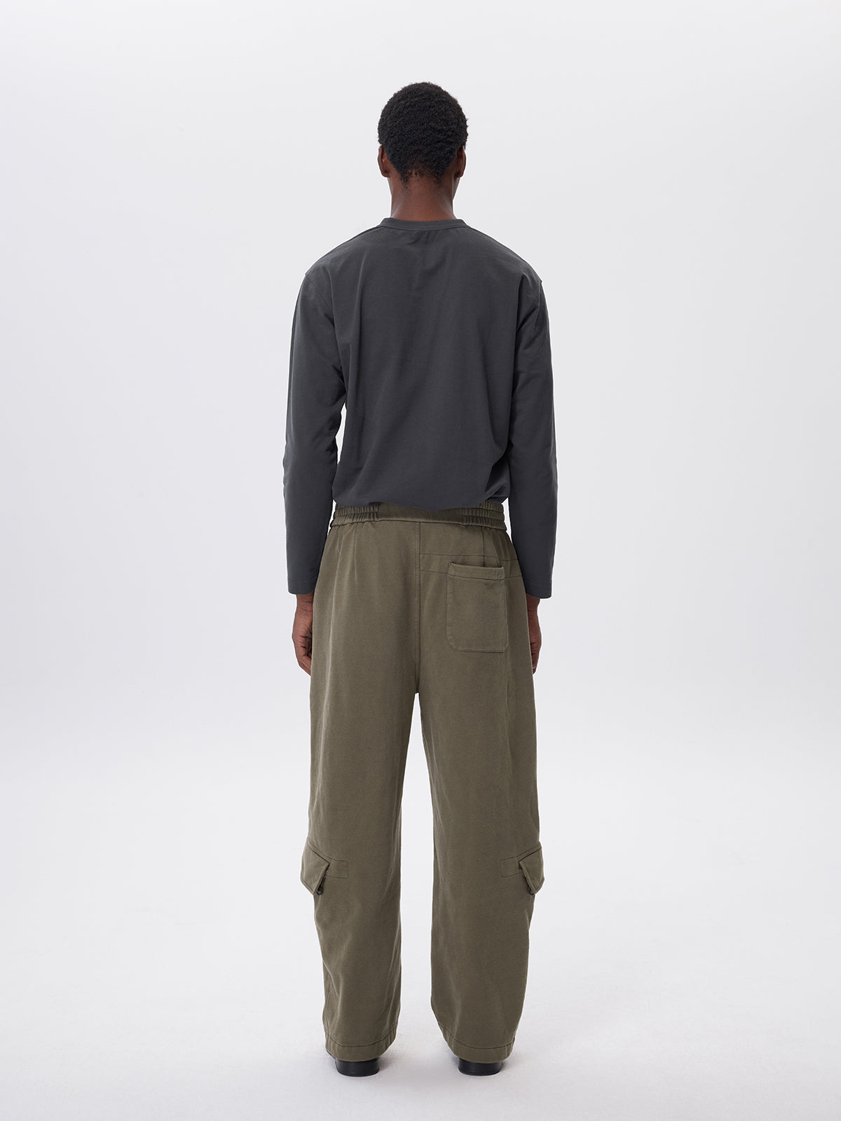 Wash-processed sweatpants