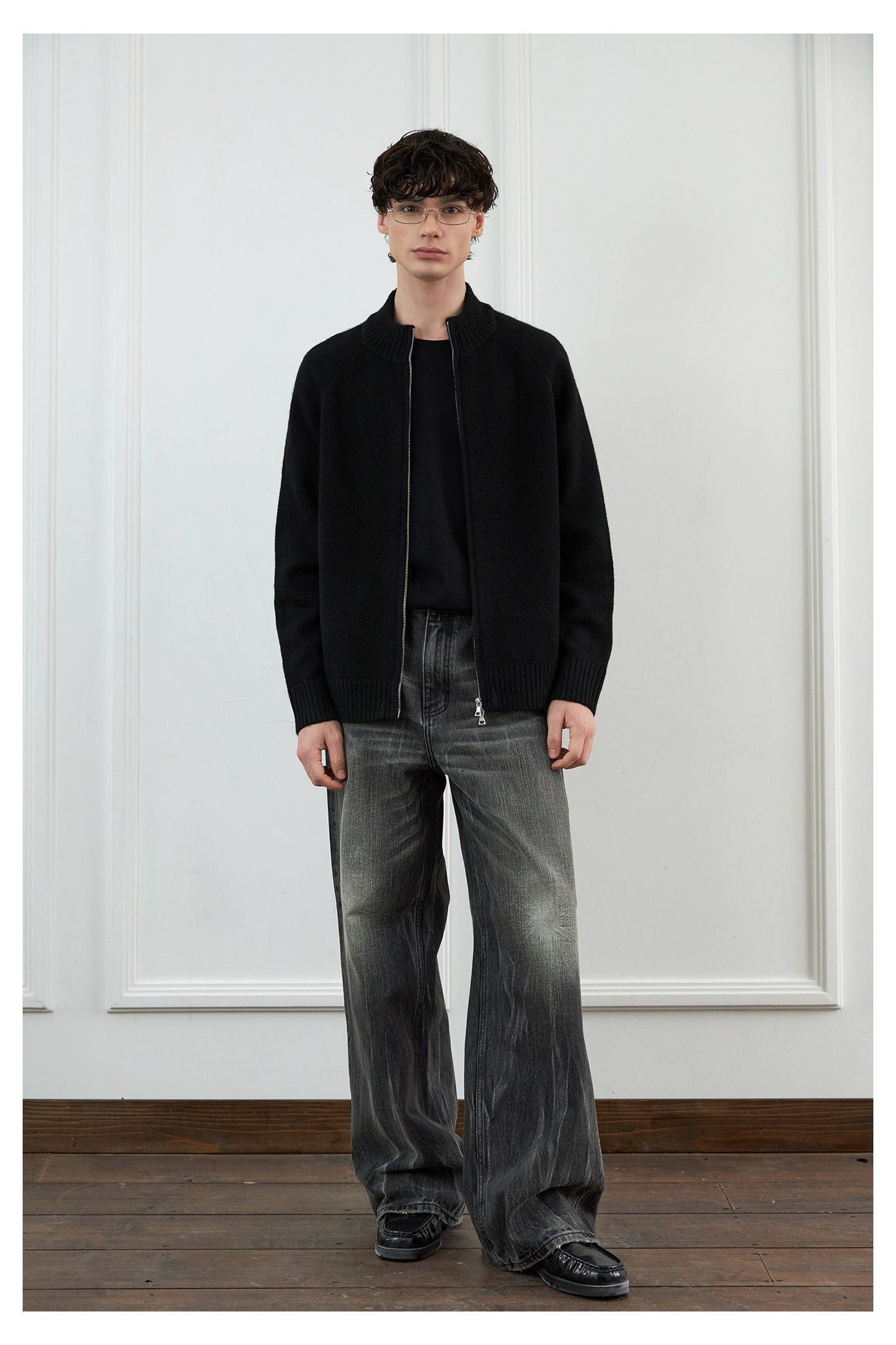 Relaxed Fit Zip-Up Cardigan