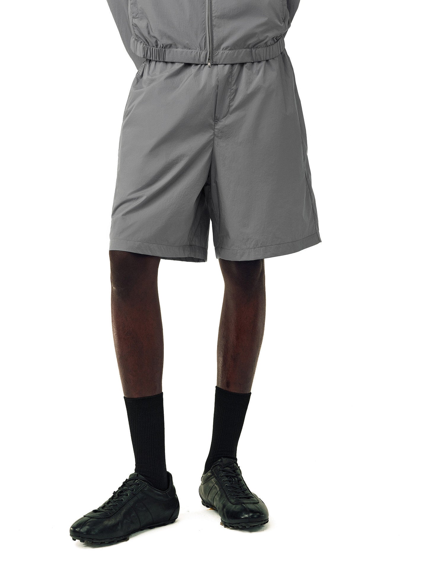 Water-repellent sun-protective shorts