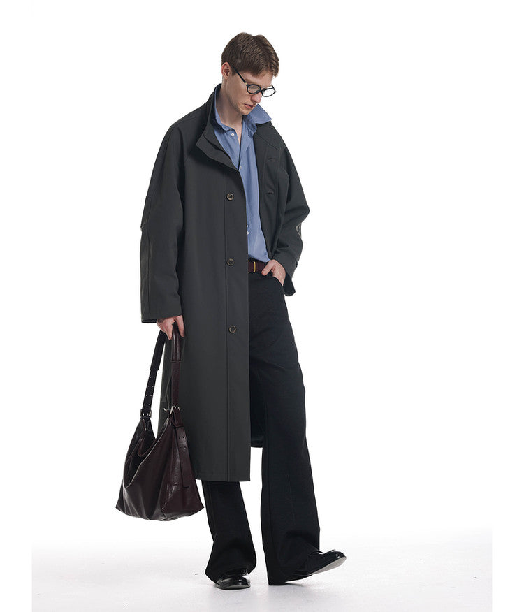 Low-style trench coat