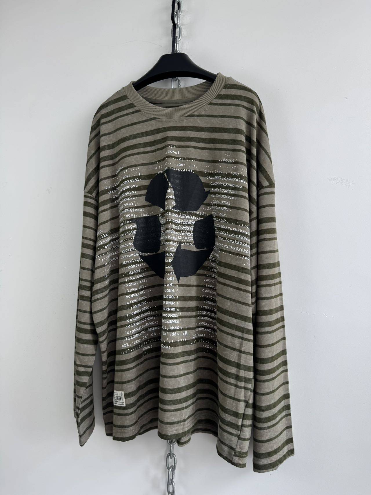 Lightweight Loose-Fit T-Shirt