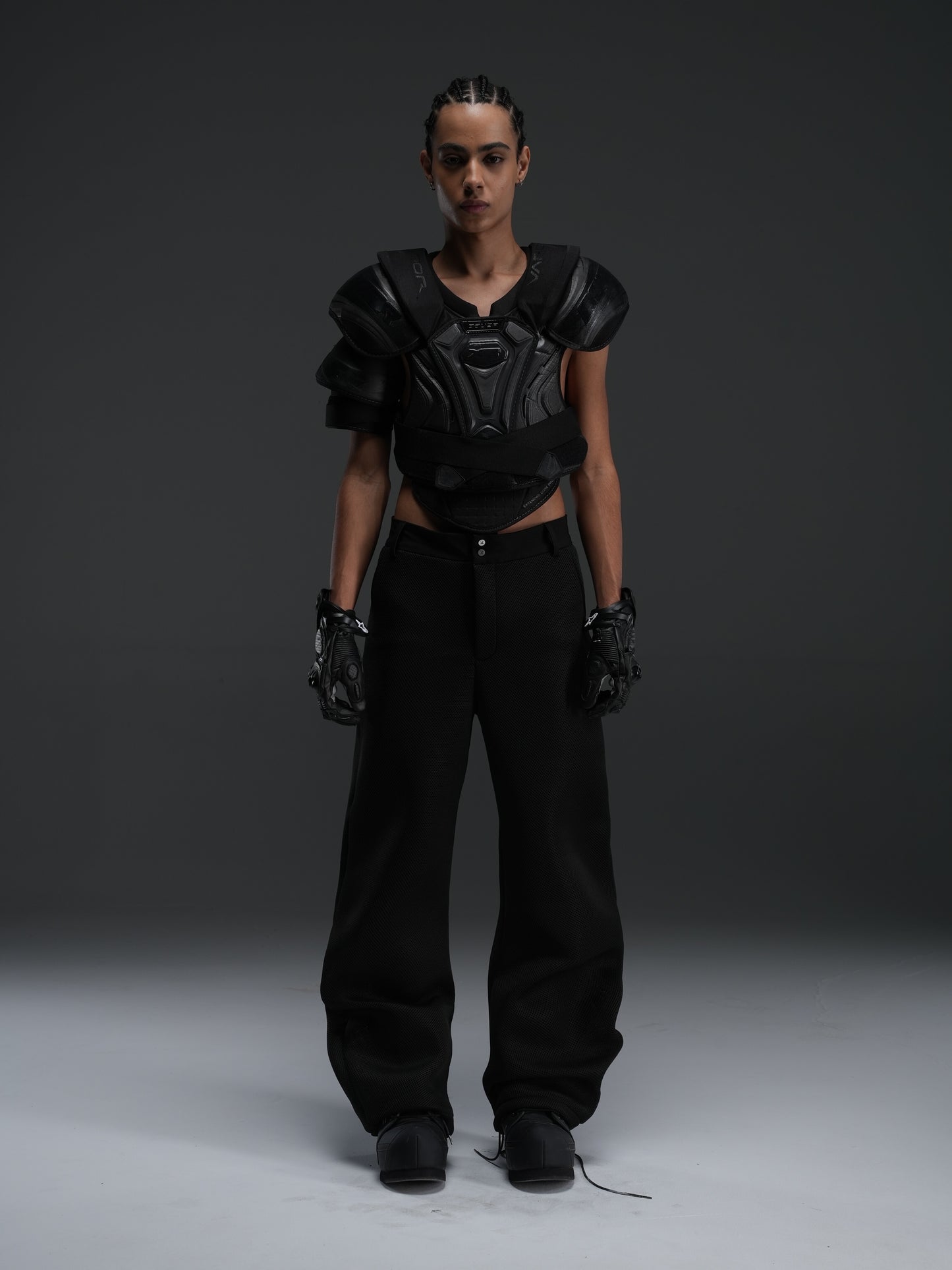 Mesh three-dimensional scimitar pants