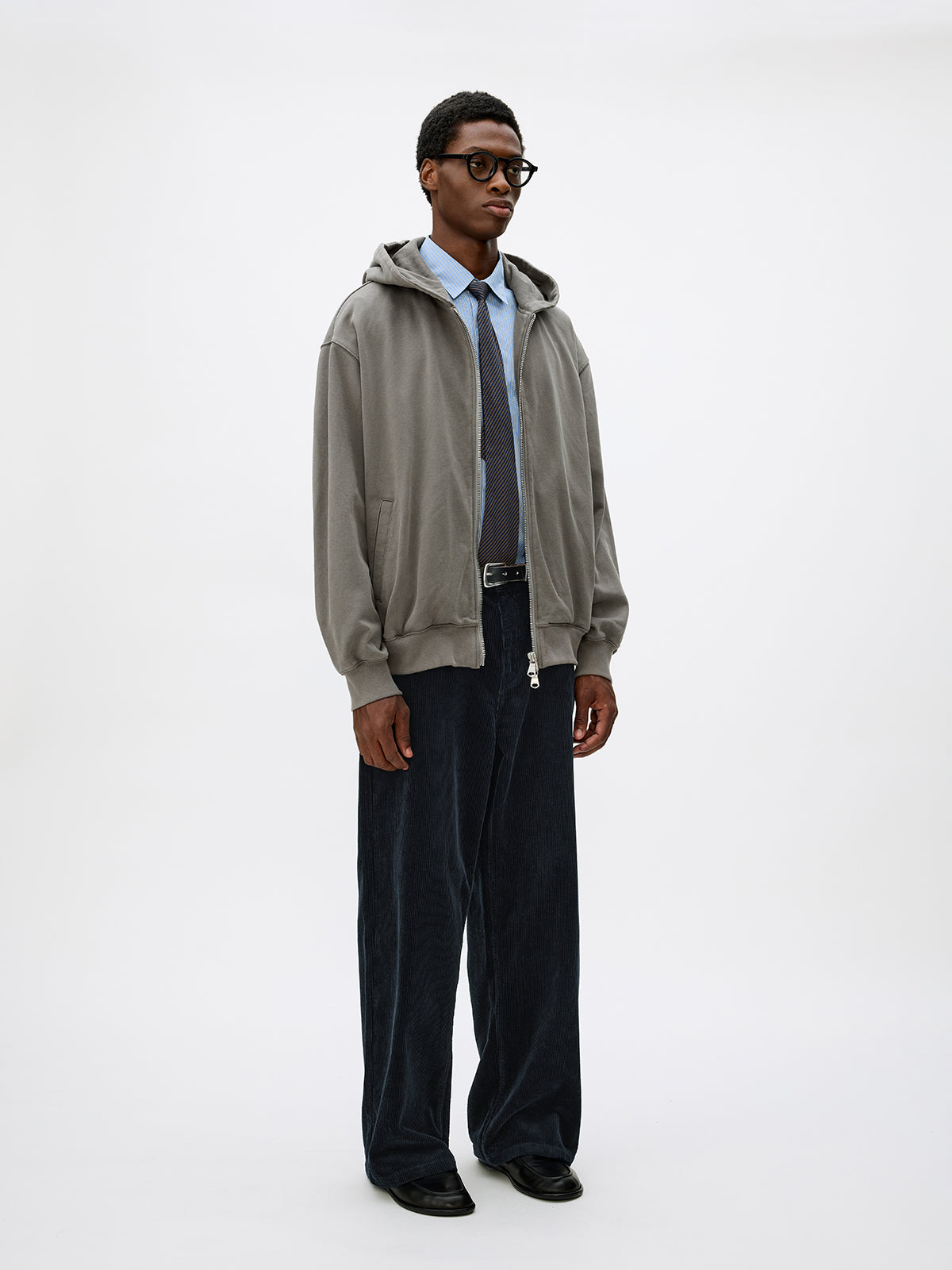 Wash-Damaged Zipper Sweatshirt