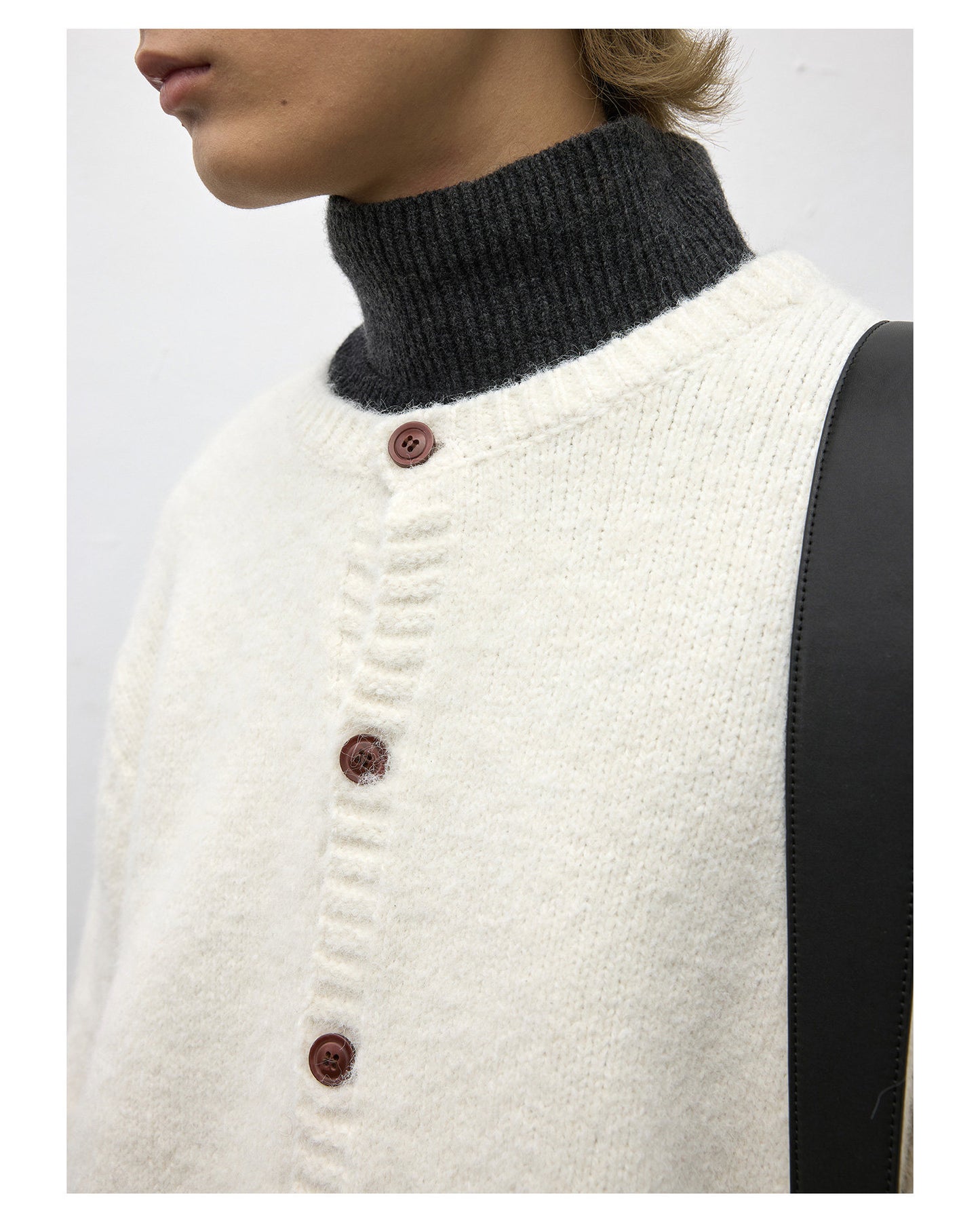 Loose-Fit Crew Neck Cardigan