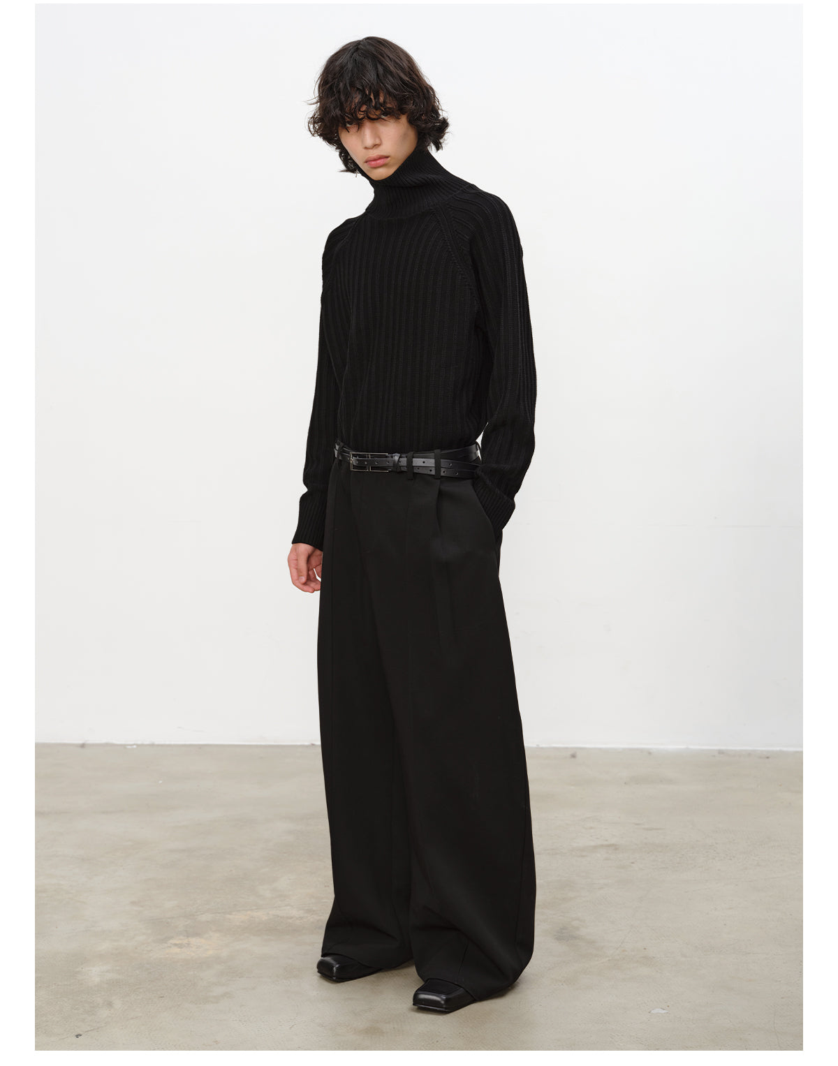 Diagonal Zipper High-Neck Knit