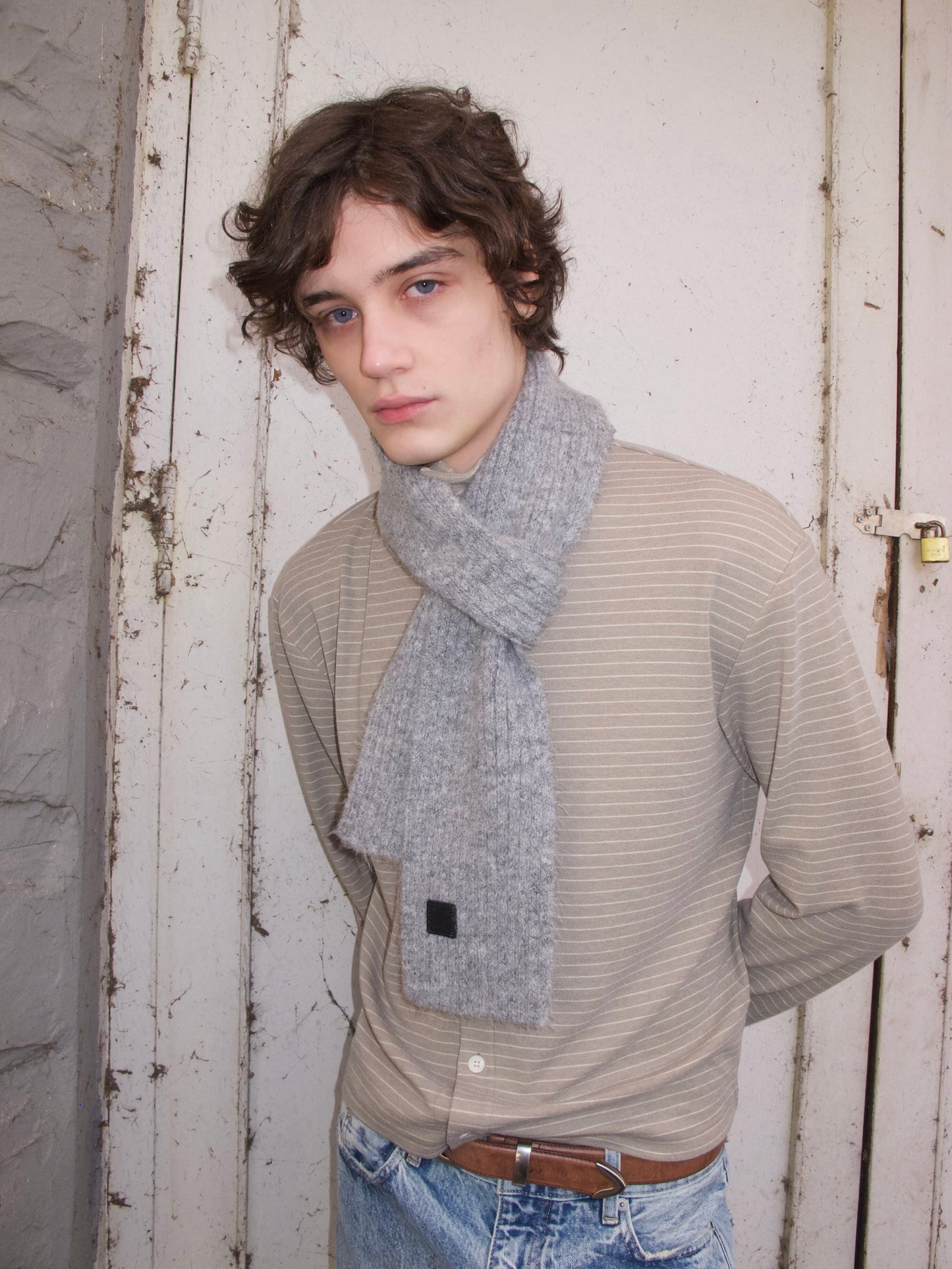 Soft and comfortable striped button-down shirt