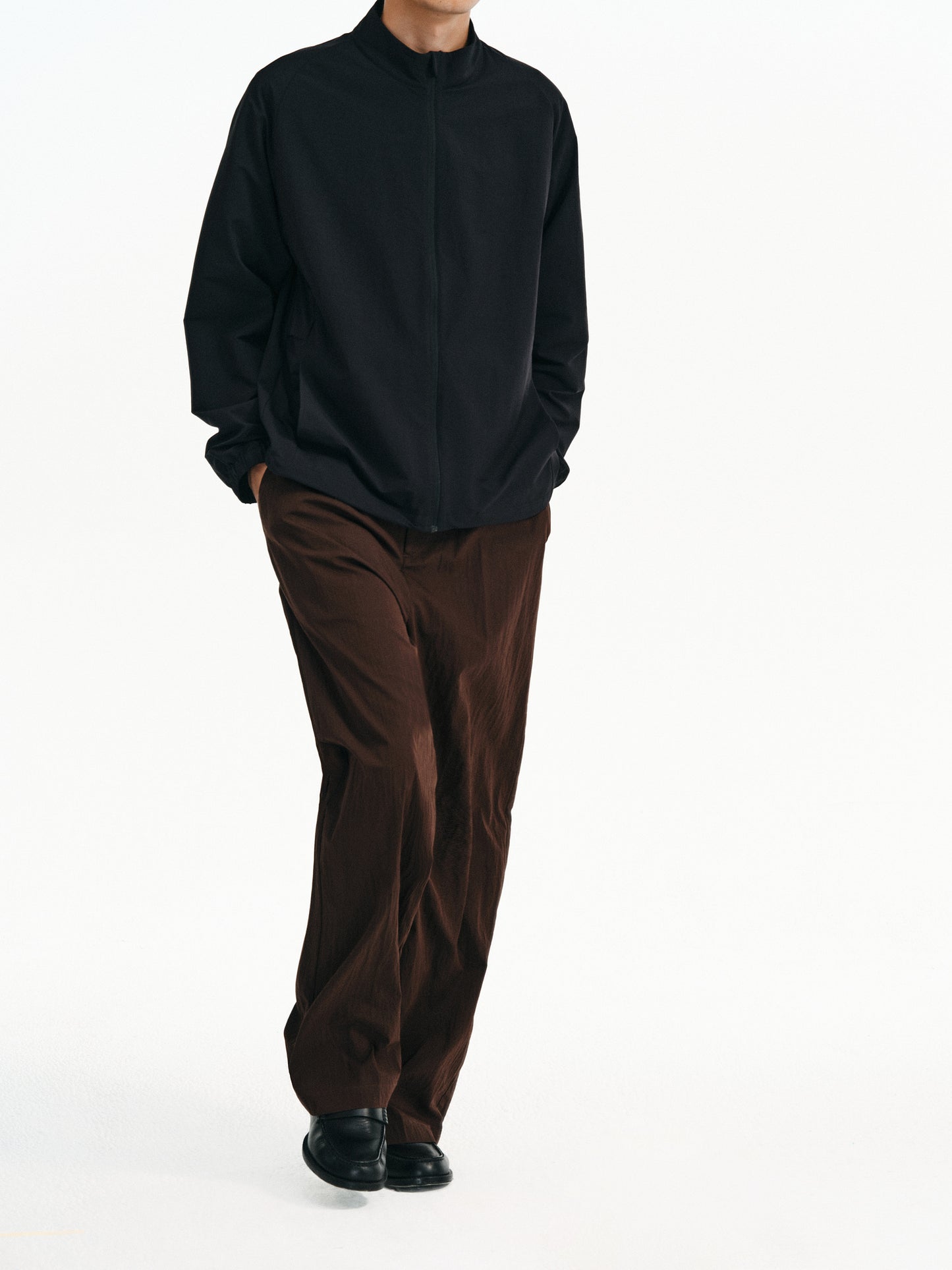 Water-repellent lightweight jacket