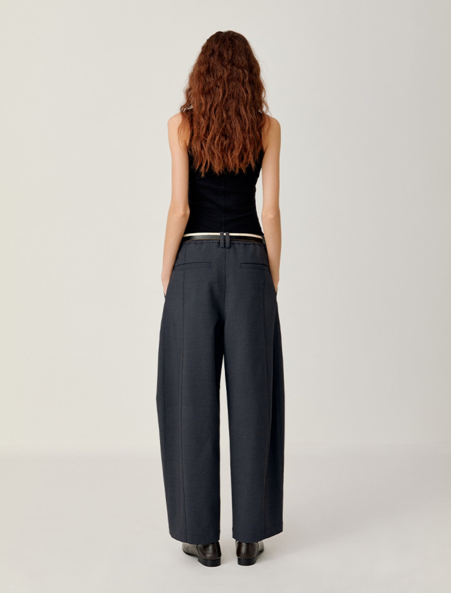 Loose-fitting draped casual pants