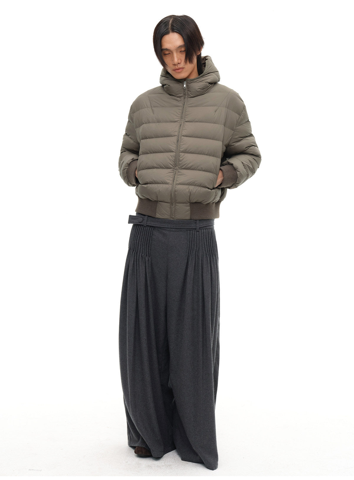 Pleated Wool Casual Pants