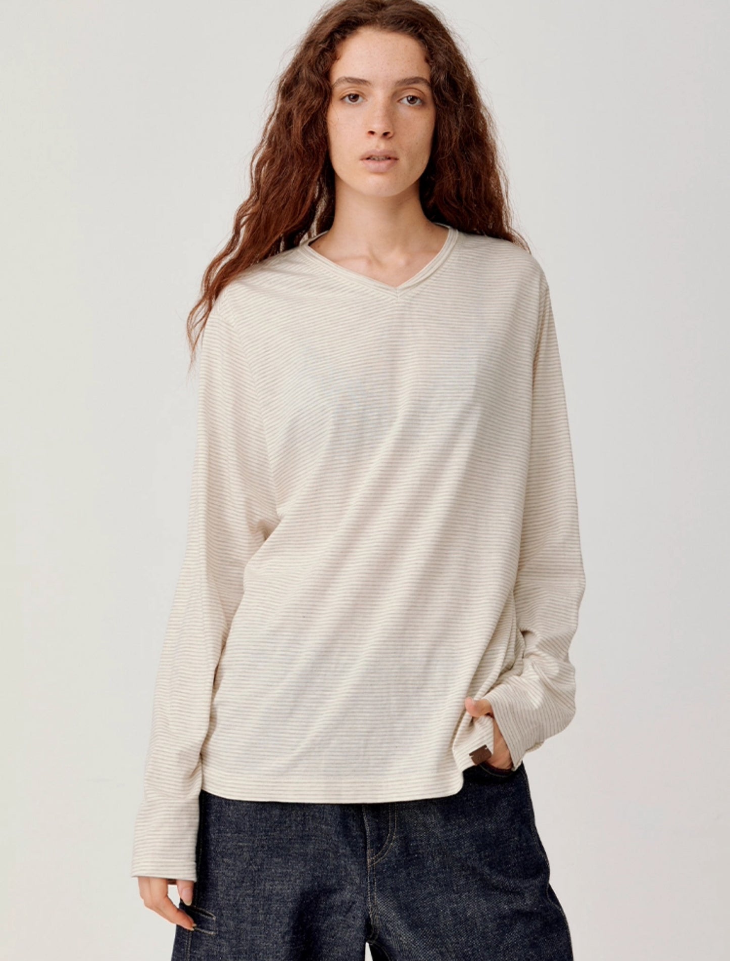 Retro Carl V-넥 T-셔츠