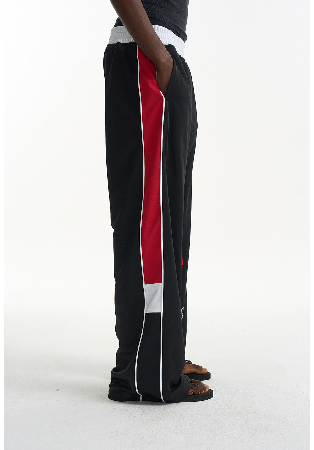 Loose-Fit Sporty Print Casual Pants