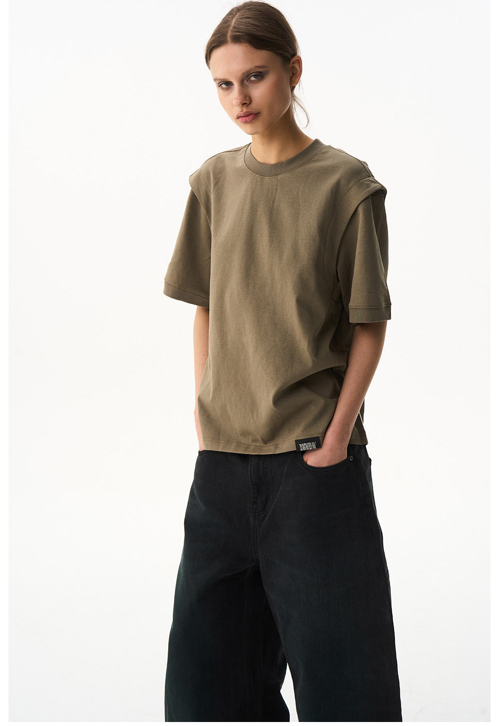 Straight-Shoulder Casual T-Shirt
