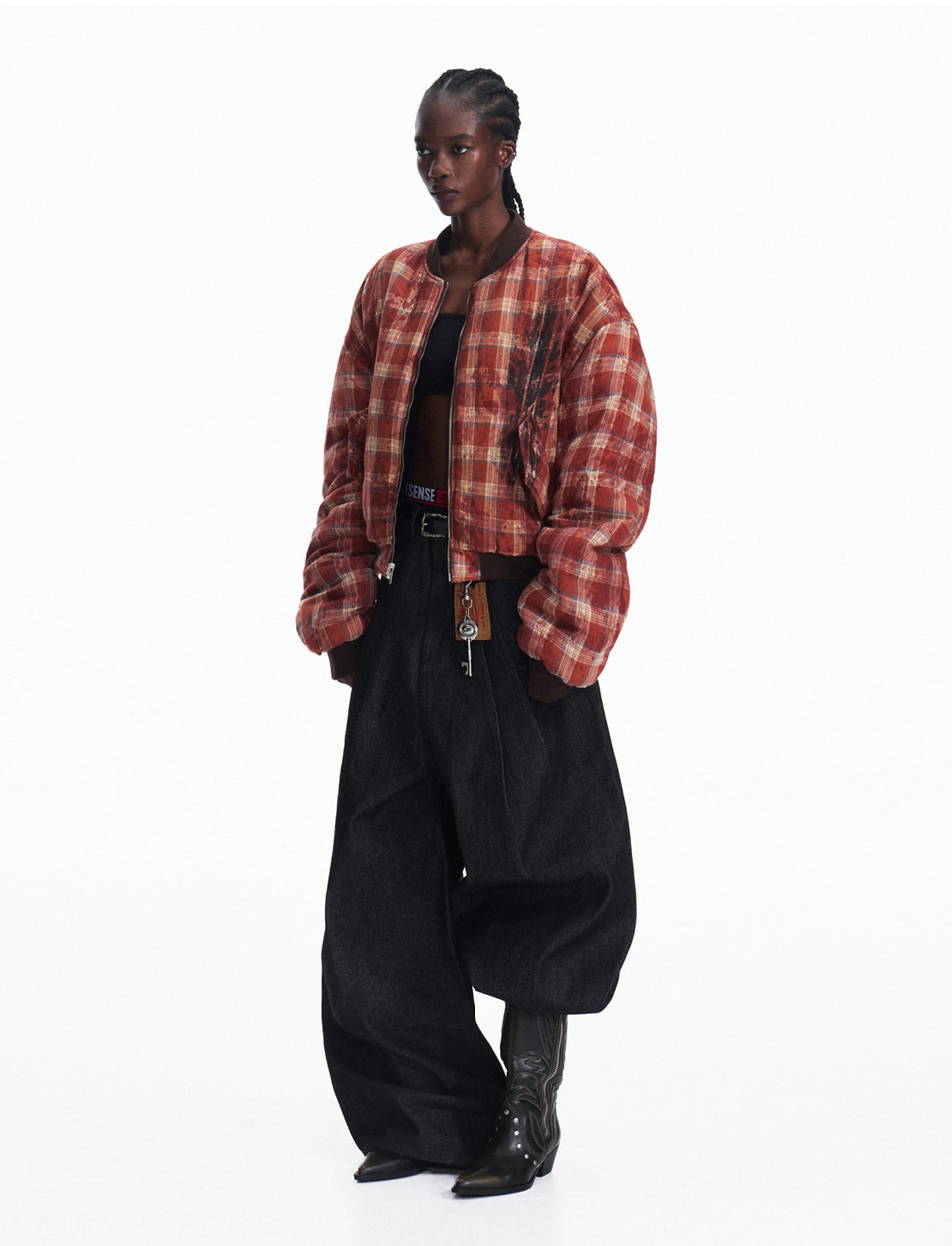 Pleated Baggy Jeans