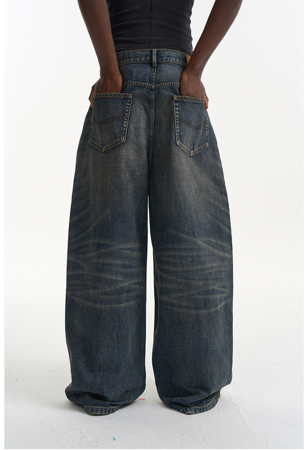 Wash-processed wide-leg jeans