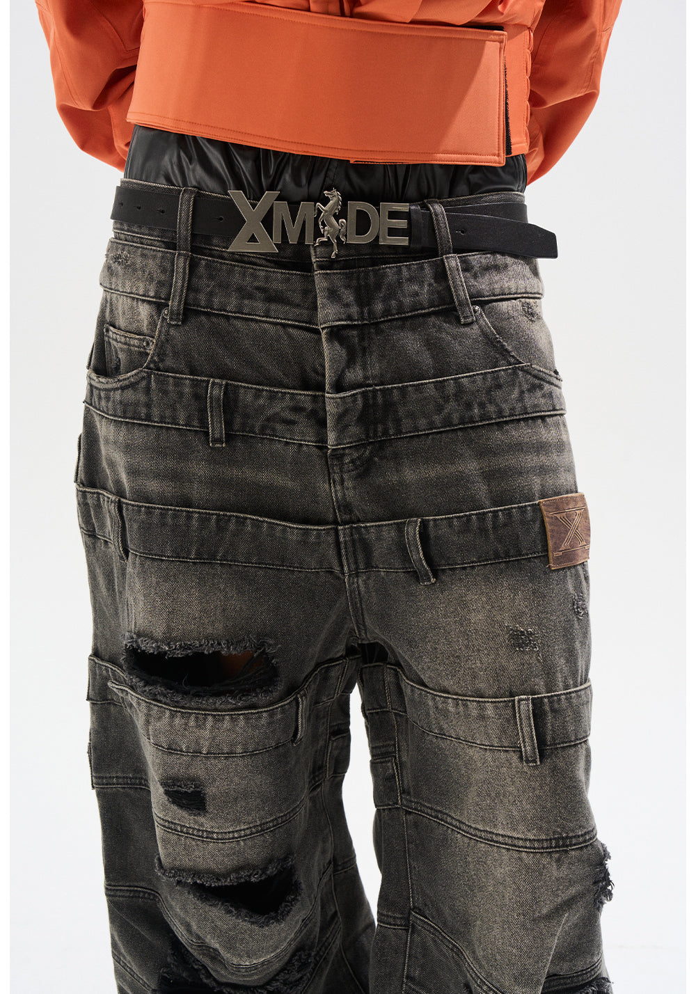 Ash-washed baggy jeans